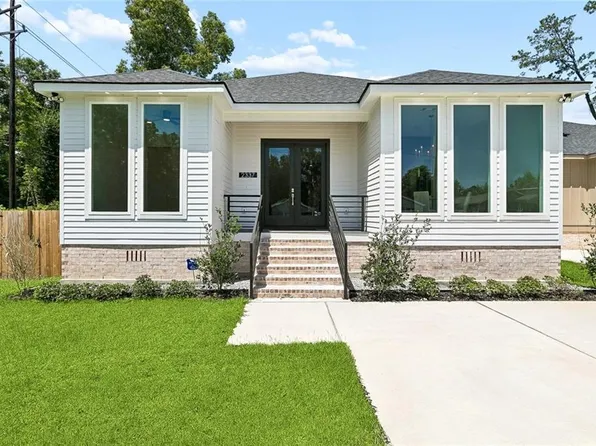 2337 Orleans St, Mandeville, LA 70448