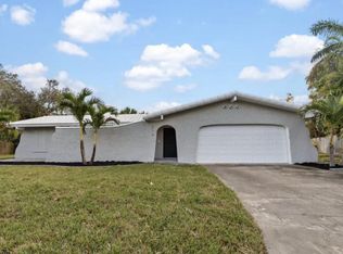 216 Rose Dr, Cocoa Beach, FL 32931