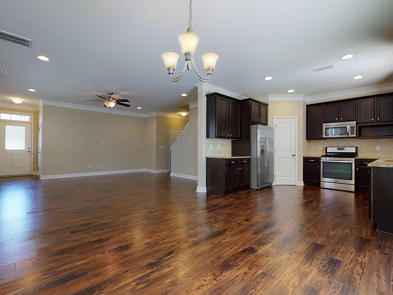 1415 Glenwater Dr — Photo 7