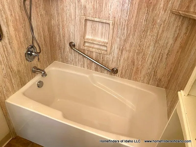 9050 W Ruth St — Photo 16