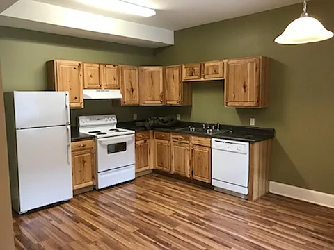 2 bed, $750 — Photo 3