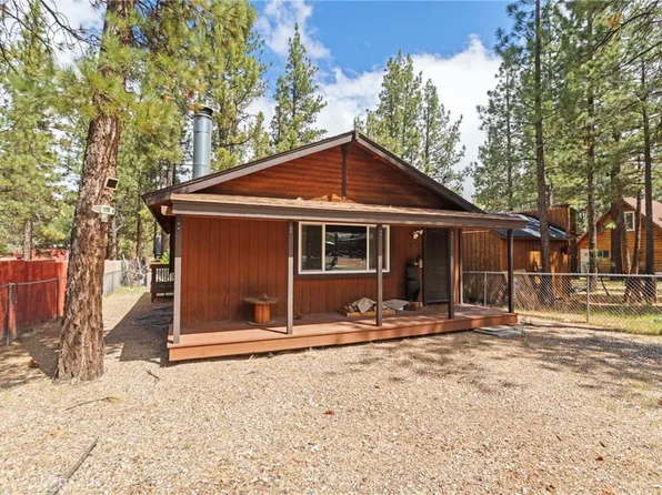 2051 6th Ln, Big Bear City, CA 92314