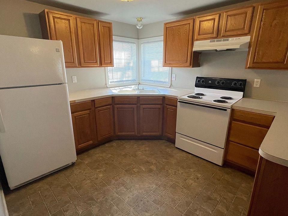 1st image of 703 Goingsnake St #1