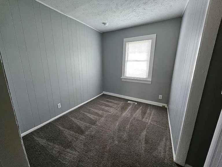 3044 Manor Ct — Photo 12