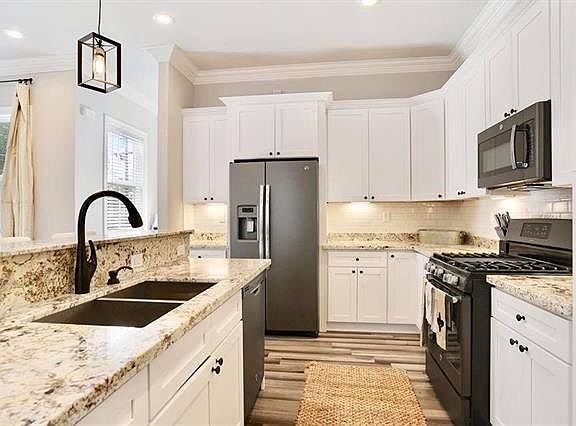 5th image of 2024 Pauger St