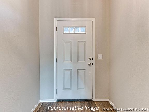 3rd image of 1659 E 138th Pl