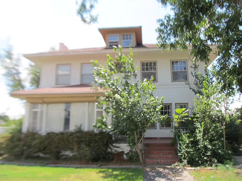 1st image of 909 N Alameda Blvd
