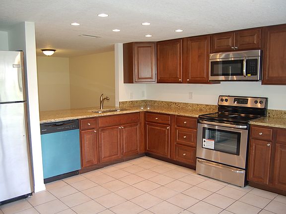5th image of 4805 Puritan Cir