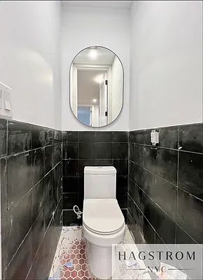 Rented by Hagstrom Management Inc | media 31