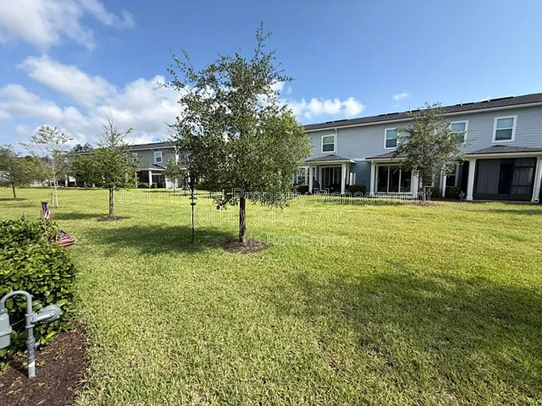 215 Pine Bluff Dr — Photo 22