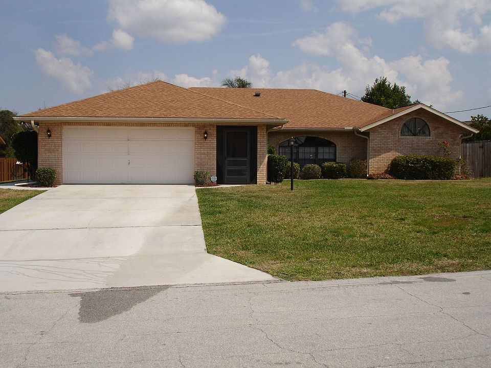 FRONT HOUSE