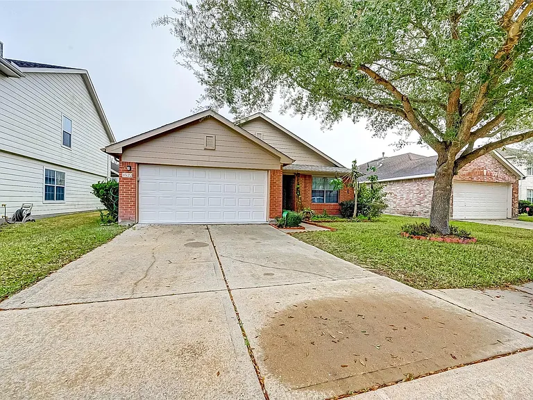 3522 Samuel Adams Ln — Photo 2