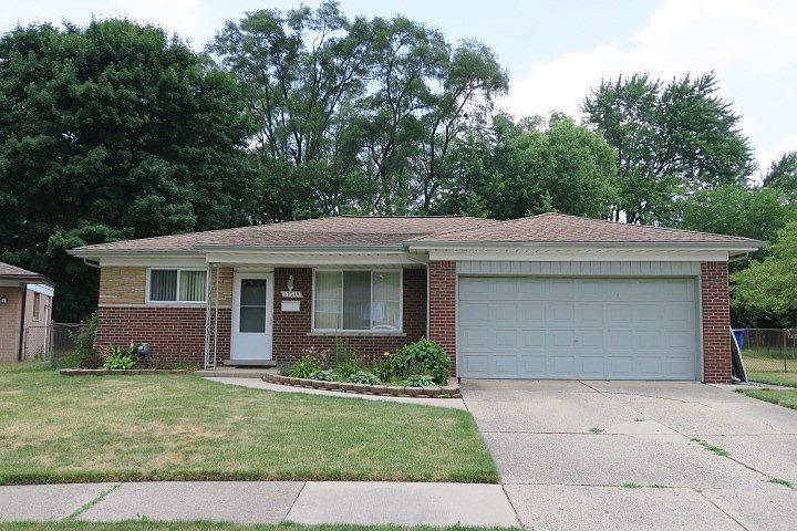 1st image of 27249 Walker Dr