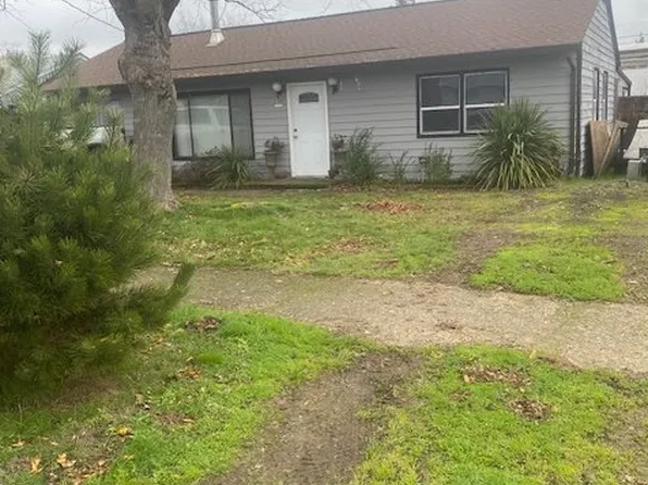 250 SW Ford Ave, Winston, OR 97496