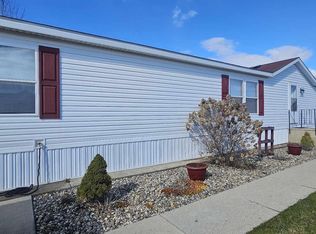 8607 Pheasant St, Zeeland, MI 49464