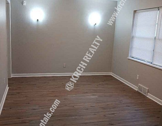 3rd image of 5907 Laura Ave