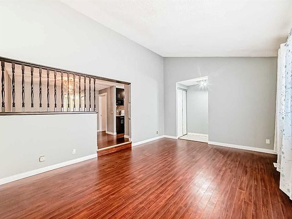 4th image of 130 W Pinemeadow Rd NE