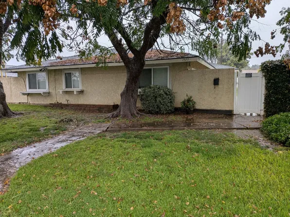 2577 E Sycamore Dr, La Verne, CA 91750