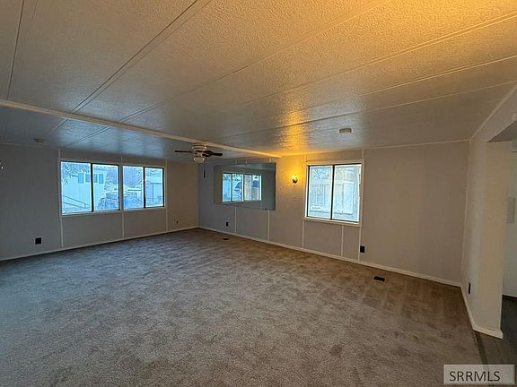 3rd image of 4530 S 5th Ave Trailer D8