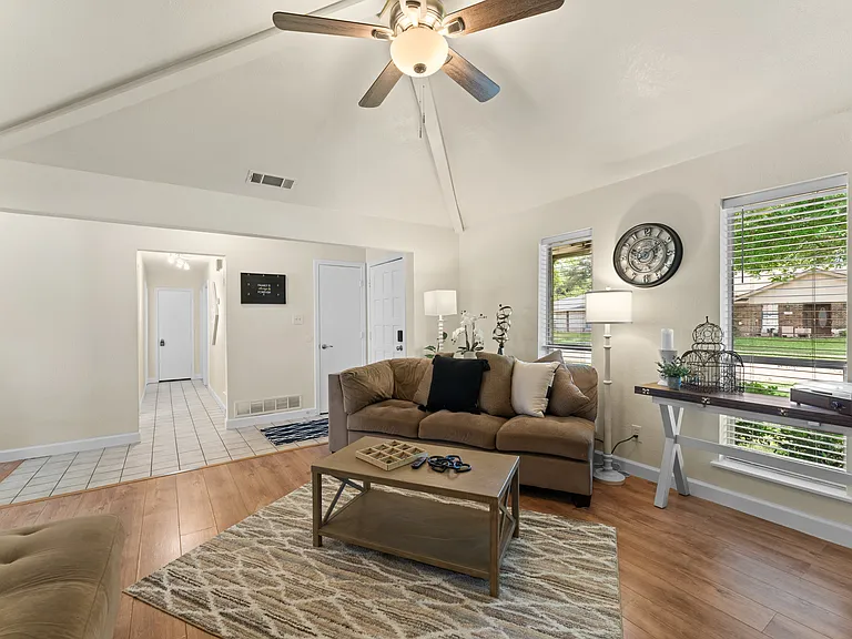 7218 Ridgeview Dr — Photo 4