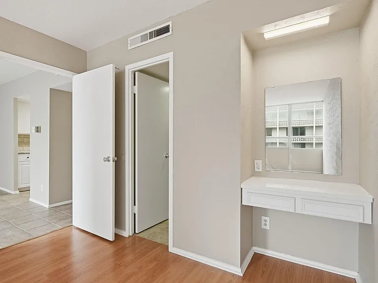 1800 Lavaca St #515 — Photo 12
