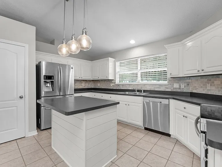 2081 Seagrape Dr — Photo 23
