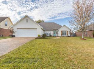 607 Summer Pl, Flowood, MS 39232