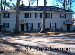 37 Kandlewood Dr #D, Savannah, GA 31406