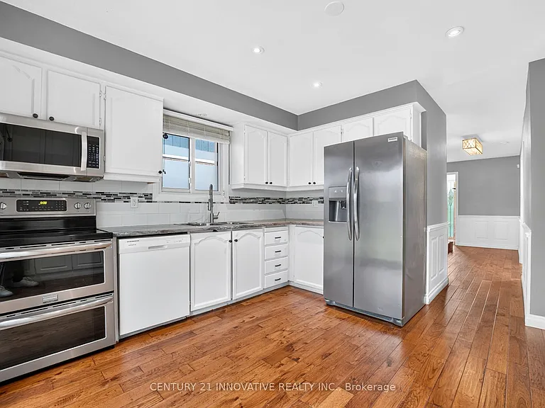 154 Fanshawe Dr — Photo 14