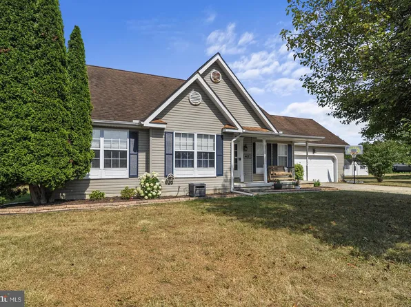 465 Hearthstone Ln, Felton, DE 19943