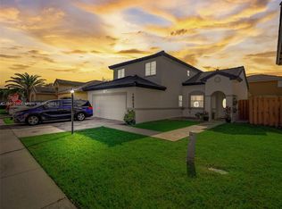 16042 SW 86th Ter, Miami, FL 33193