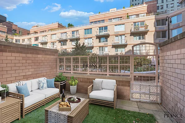 Rented by Compass | media 6