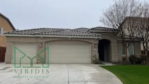 5520 Rockview Dr Photo 1