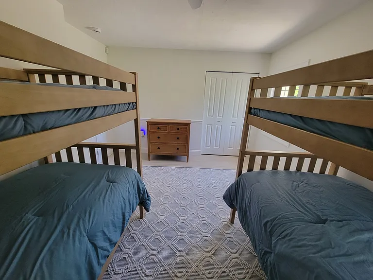 323 Madison Dr — Photo 13