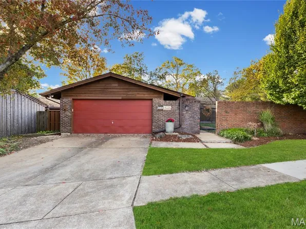 13078 Ferntrails Ln, Saint Louis, MO 63141