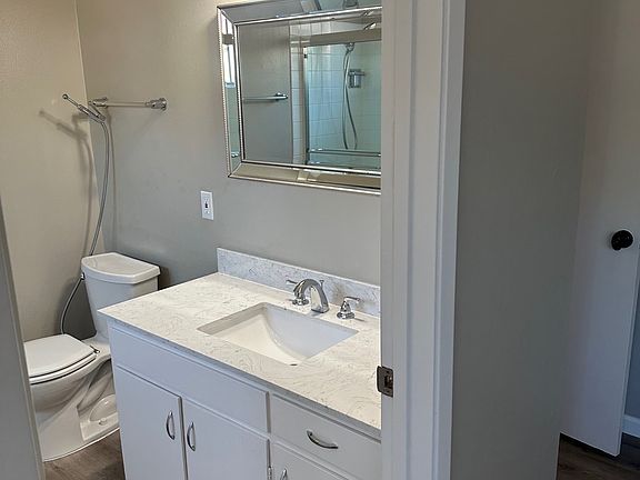 3rd image of 1475 Ontario Ln #1