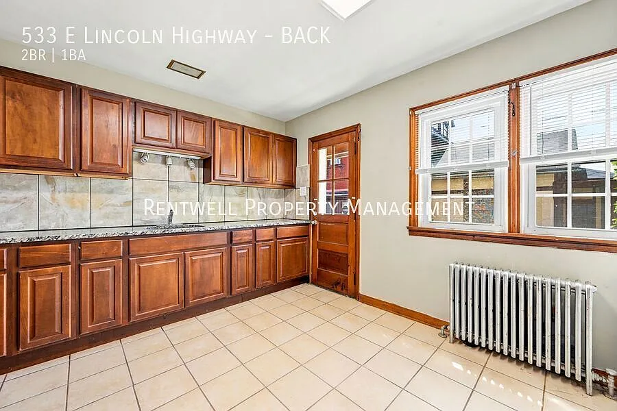 533 E Lincoln Hwy #BACK