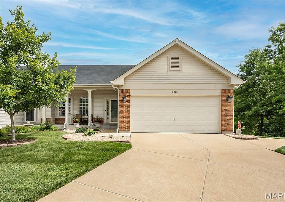 1st image of 7202 Geneva Manor Ct