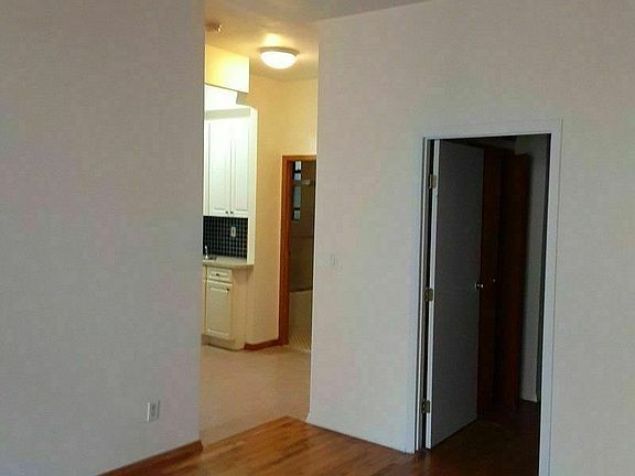 3rd image of 339 E 65th St APT 3C