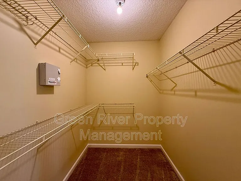 8716 Canopy Oaks Dr — Photo 29