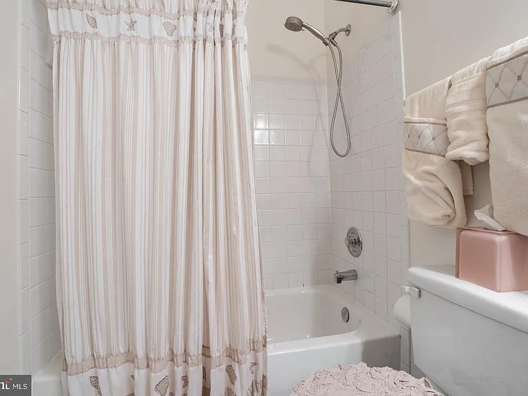 8016 Brightlight Pl — Photo 23