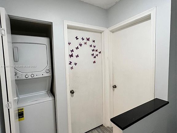 5th image of 6601 Winfield Blvd APT A9