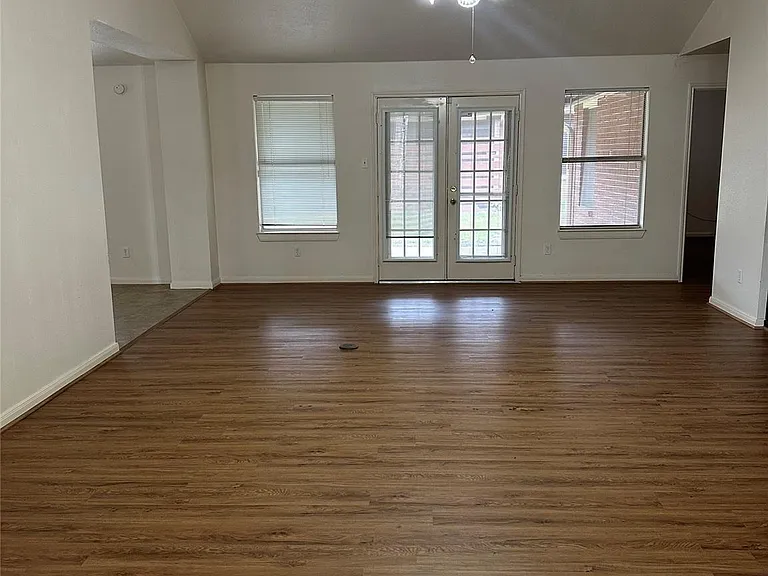 914 W Peach Hollow Cir — Photo 33