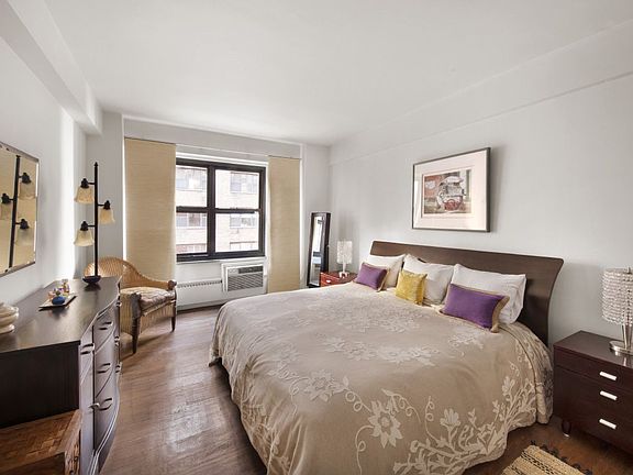 4th image of 2 Tudor City Pl APT 4FS