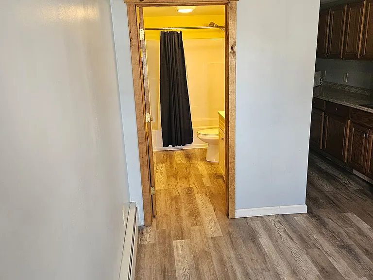 310 Park St #B — Photo 7
