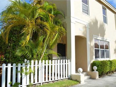 10559 NW 57th St, Coral Springs, FL, 33076