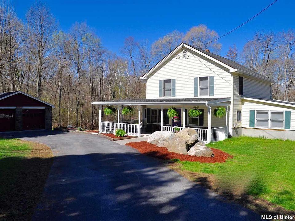 1st image of 30 Amato Ln