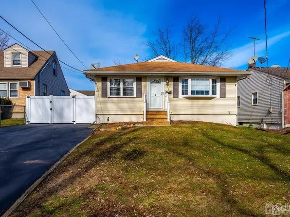 198 Metuchen Ave, Woodbridge, NJ 07095