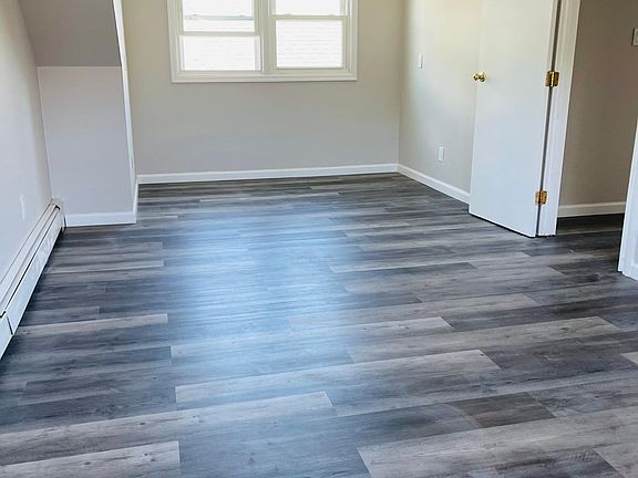 5th image of 66 Broadmoor Ln