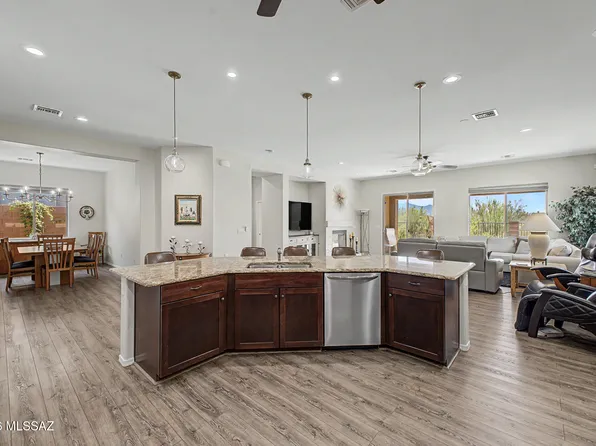 12698 N Gentle Rain Dr, Marana, AZ 85658